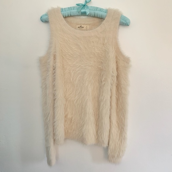Hollister Cold Shoulder Fur Sweater - Picture 3 of 5